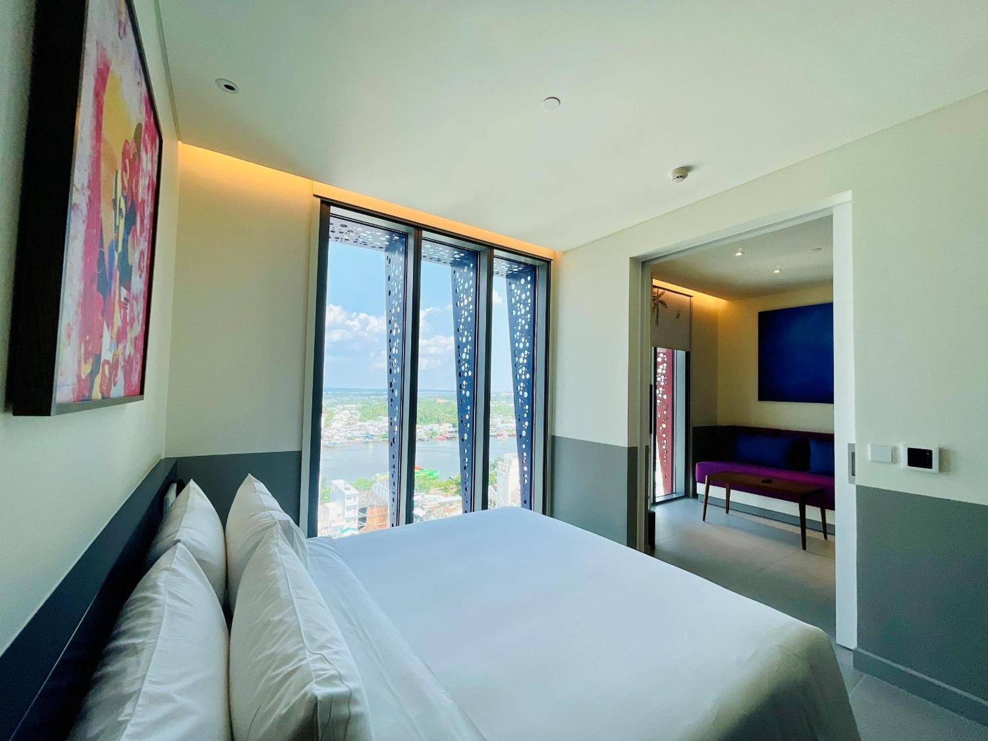 Wink Hotel Can Tho Ninh Kieu Wharf - 24Hrs Stay & Rooftop Pool Bar Room photo
